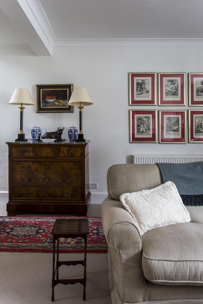 First Street II by Onefinestay