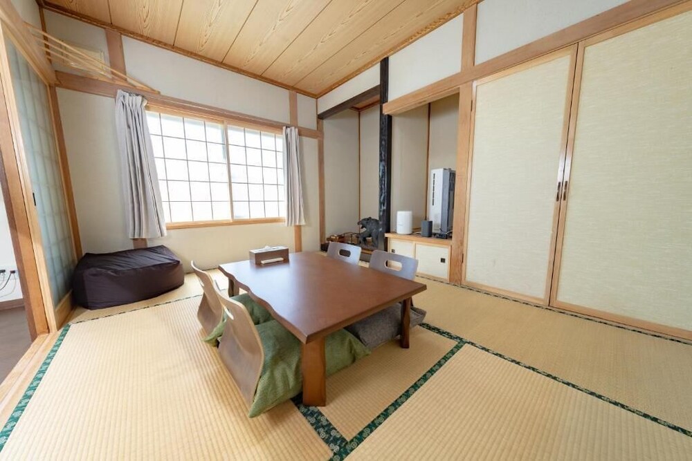 FURANO RETREAT