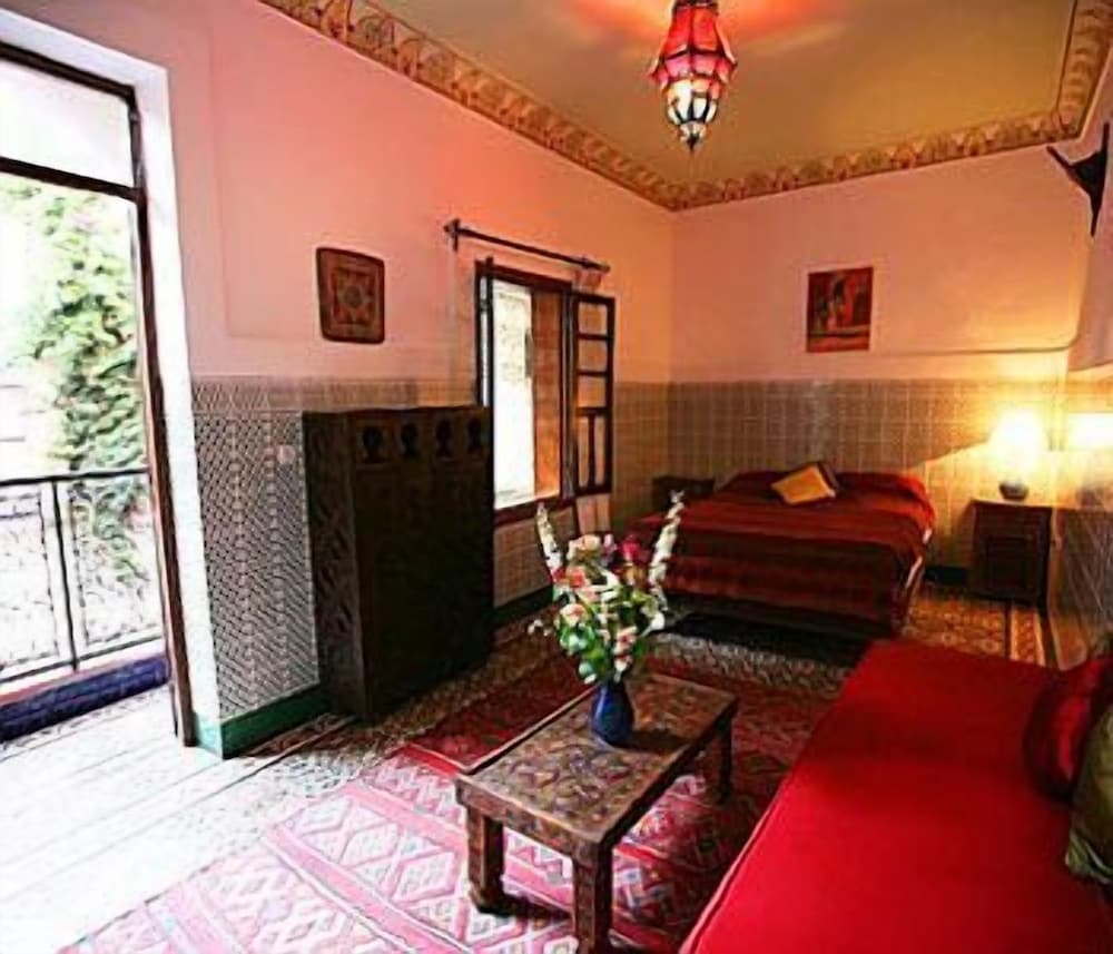 Photo 9