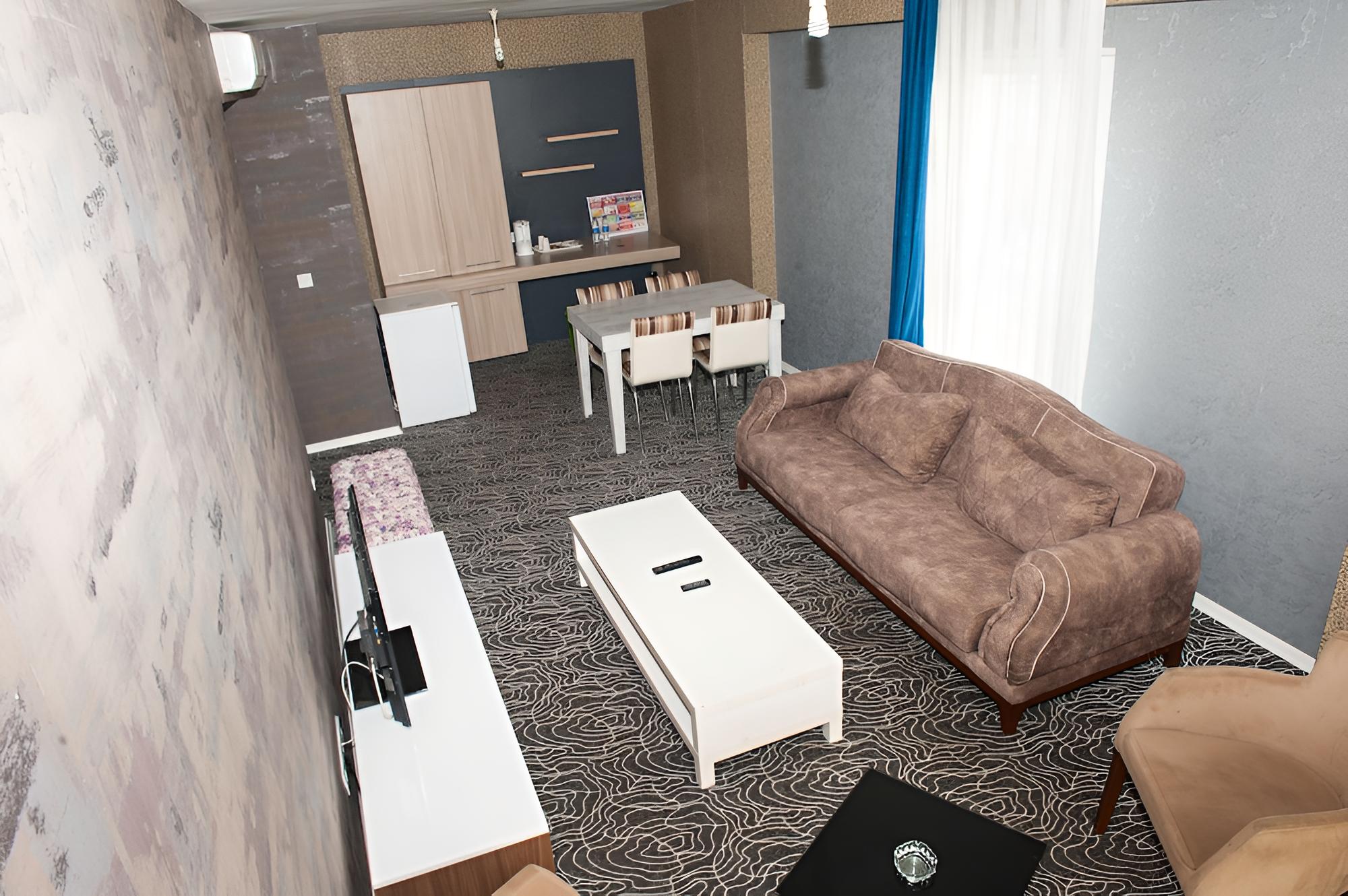 N Suites