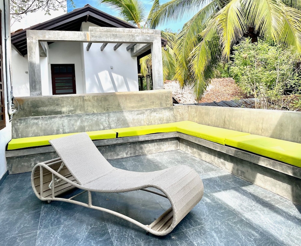 Isana Beach House