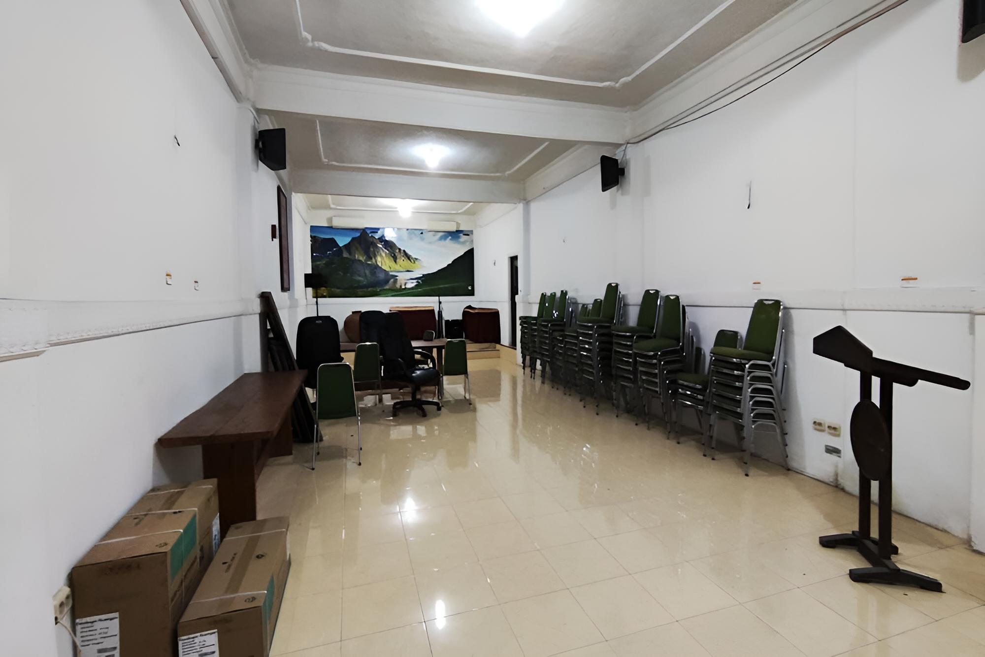 Capital O 93653 Kinasih Hotel view 5