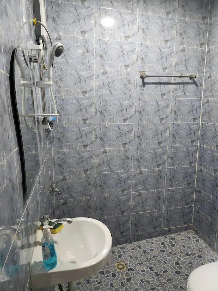 Beautiful Cozy 2 Bed Near Highway, photo 21