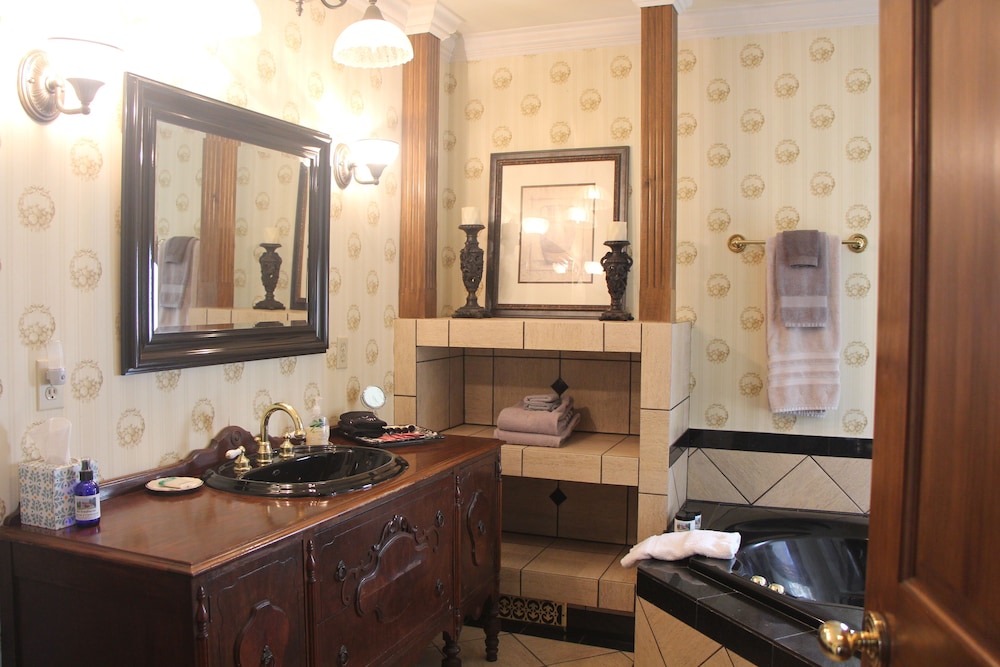 Apple Crest Inn