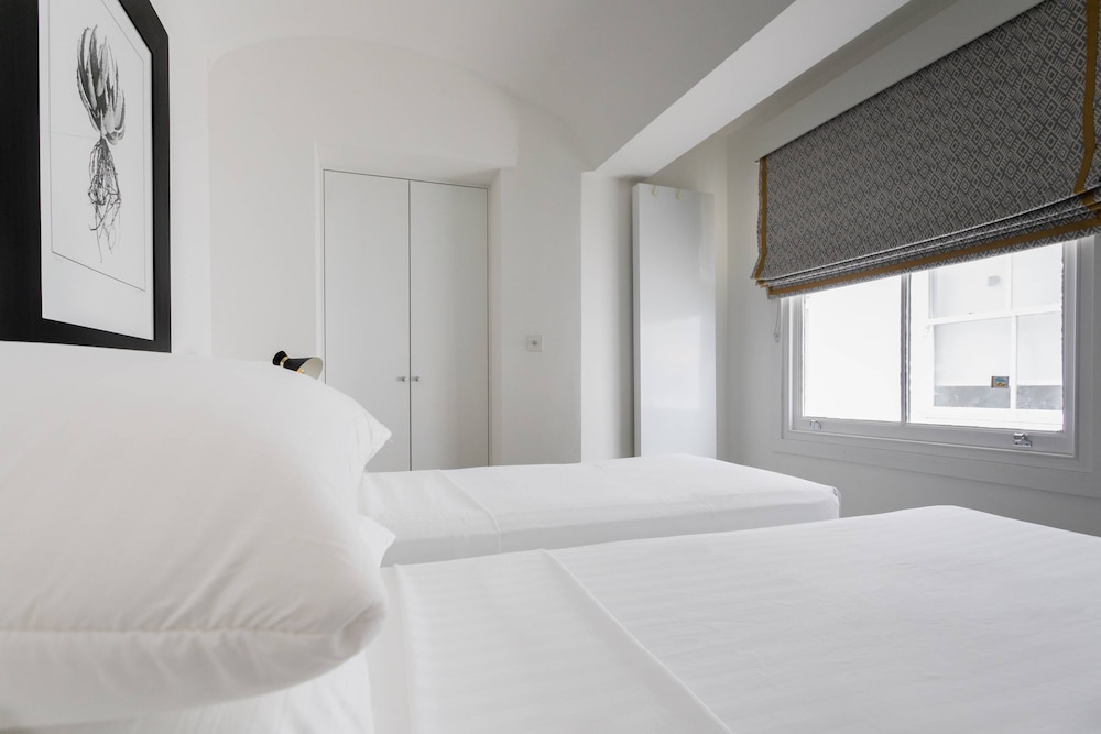Winchester Street III by Onefinestay
