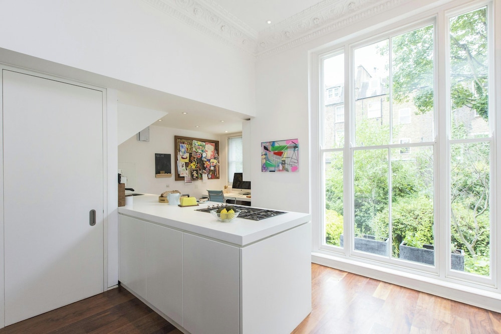 Leamington Road Villas II by Onefinestay