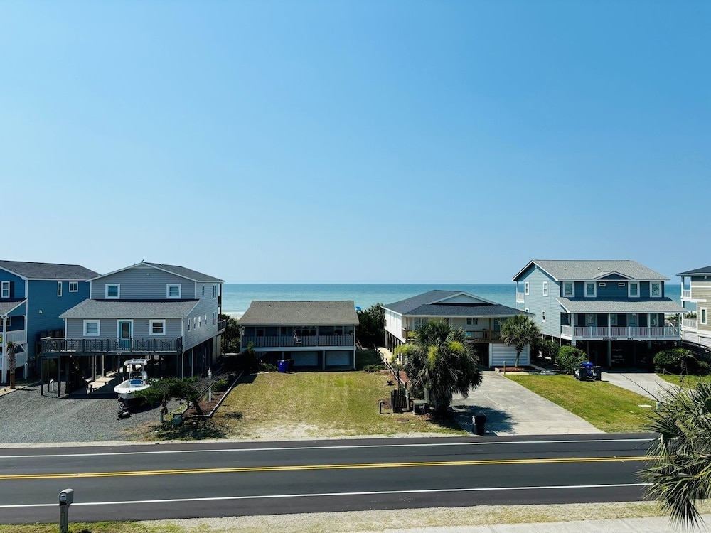 Seascape - 3 Br Home