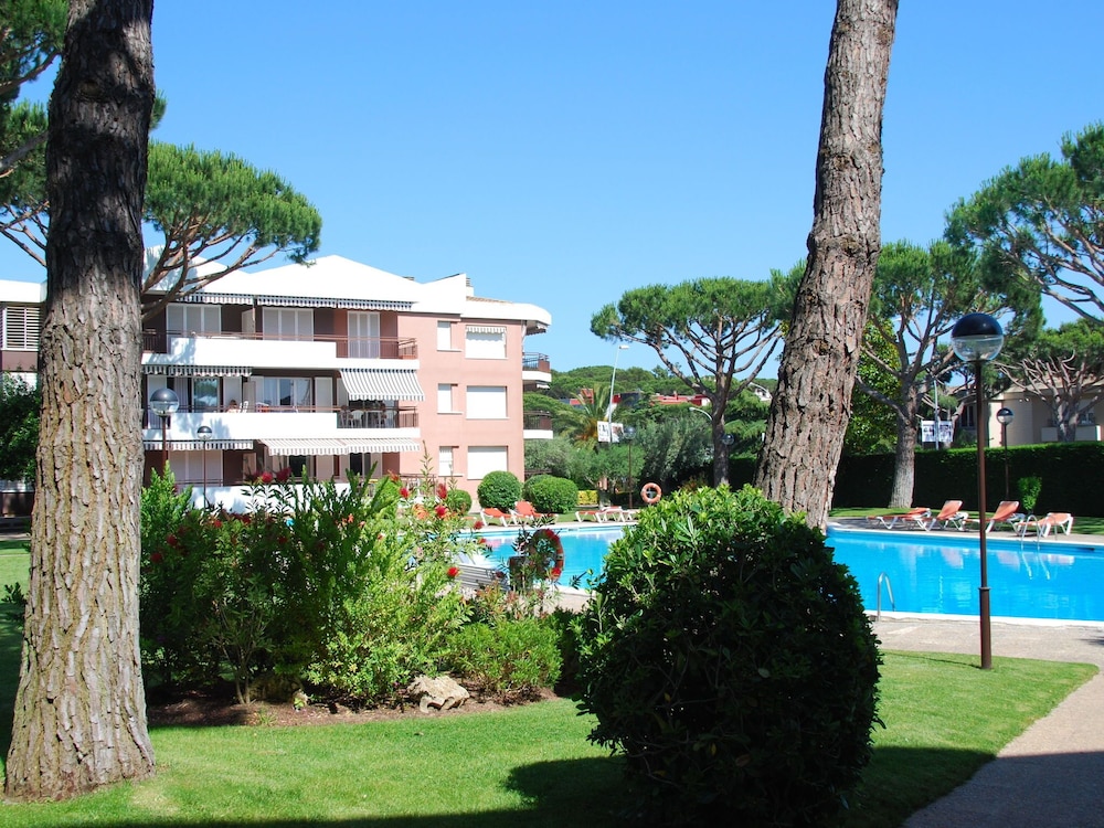 Delightful Apartment in Calella de Palafrugell With Swimming Pool photo 4