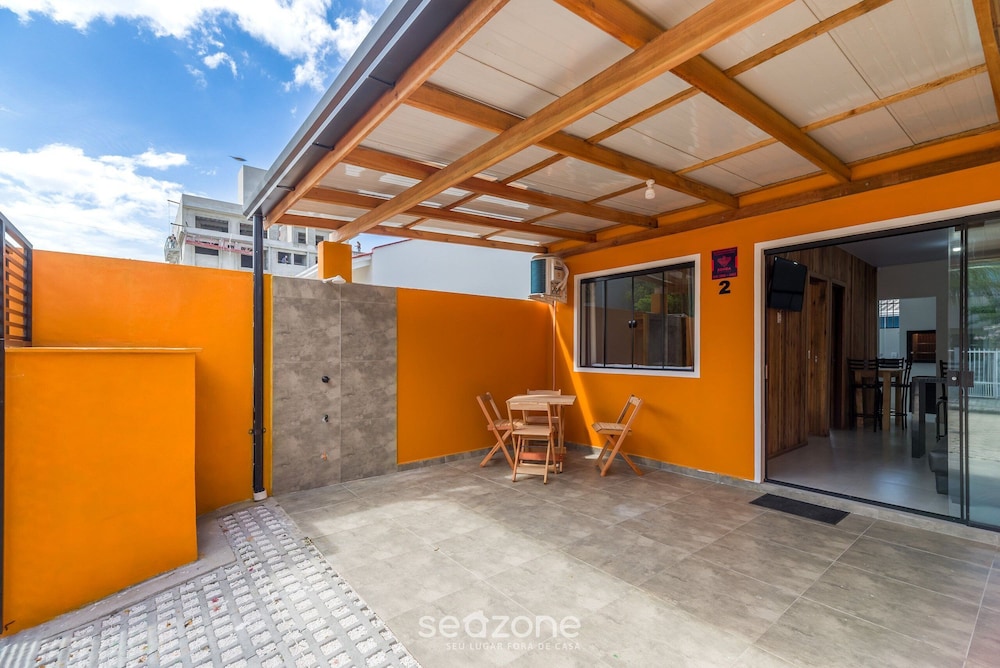 RUC - Houses 270m From Canto Grande Beach