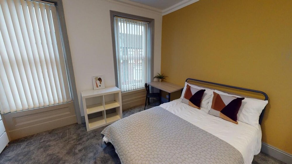 Sunderland Retreat Spacious 4 Bedroom House view 3