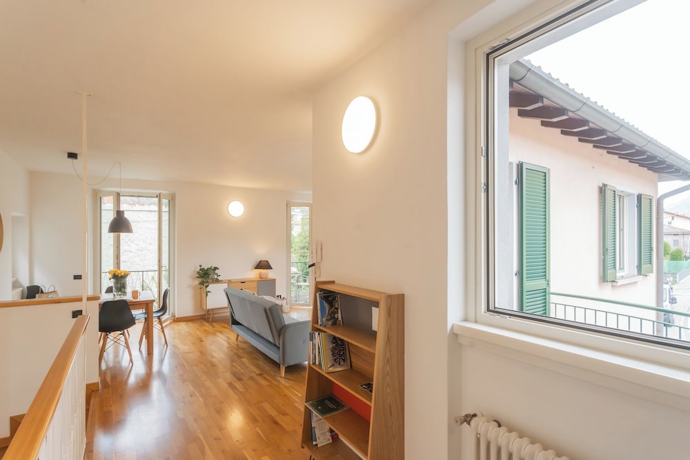 Ponente Balcony & Garden by Rent all Como