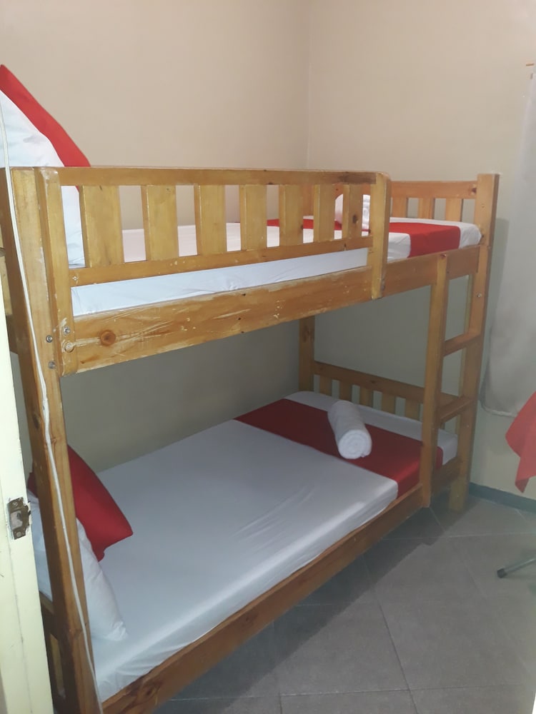 Despacito Rooms near Airport