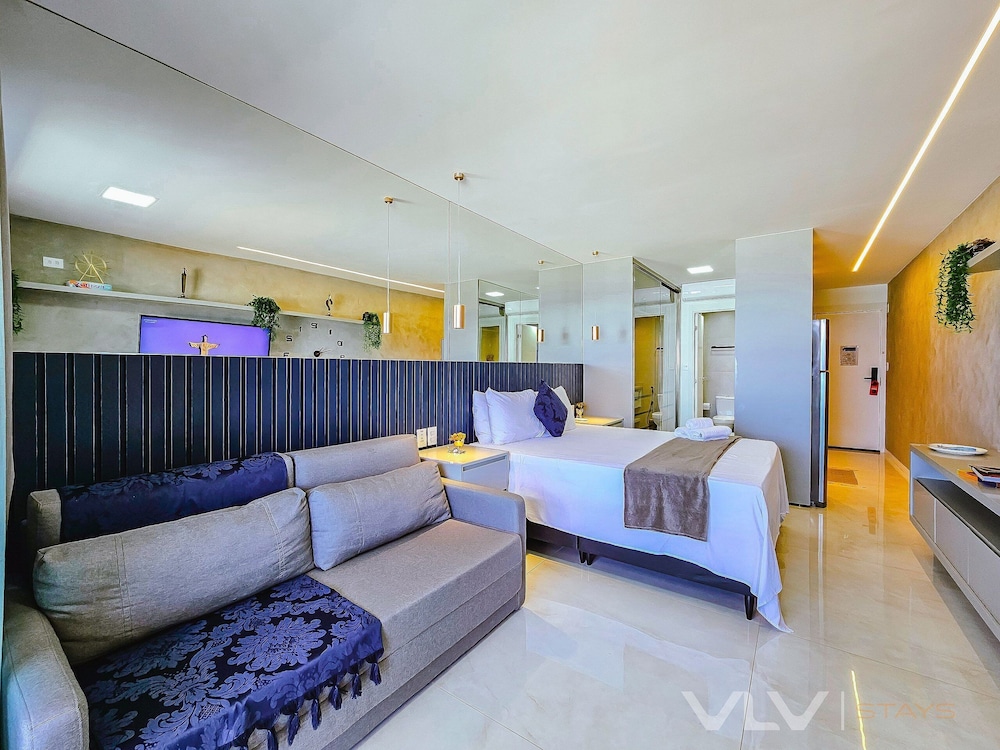 Art Studio by VLV Stays