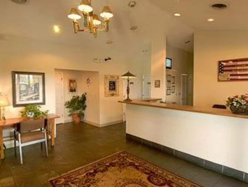 Sweetwater Vacations - Inn of Loudon - Property Image 4