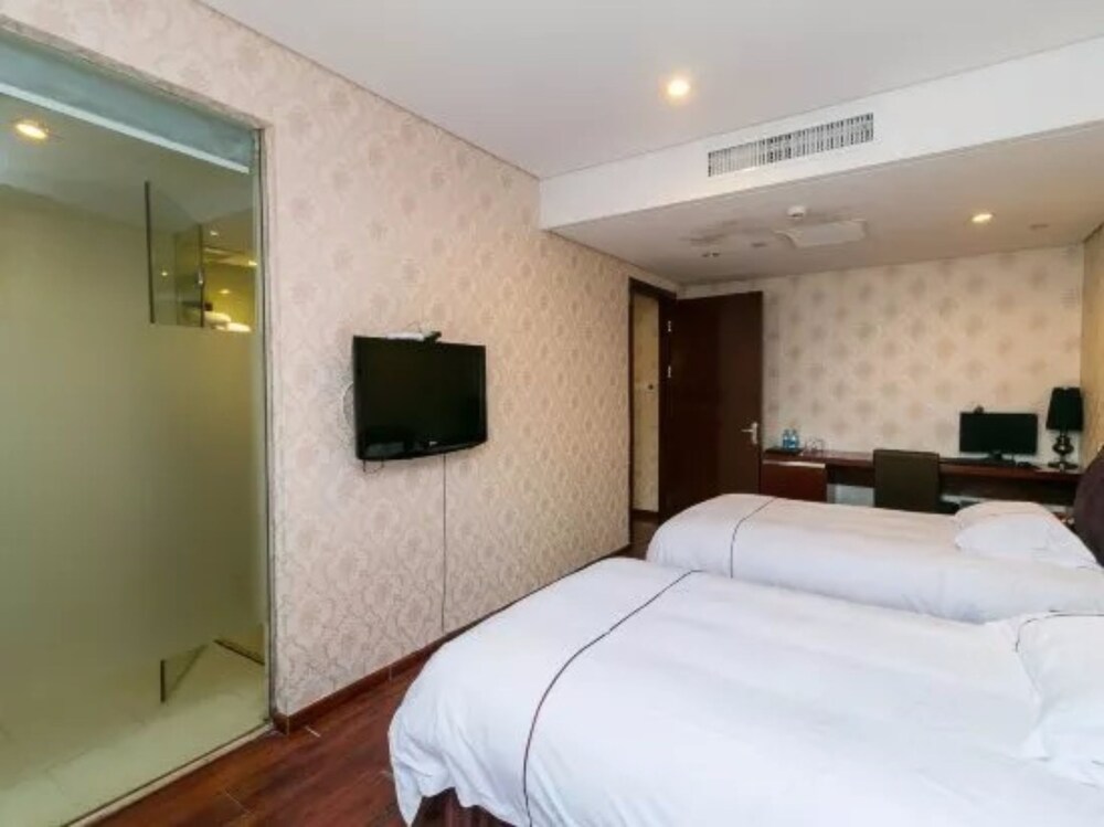 Yiwu Bai Heng Hotel