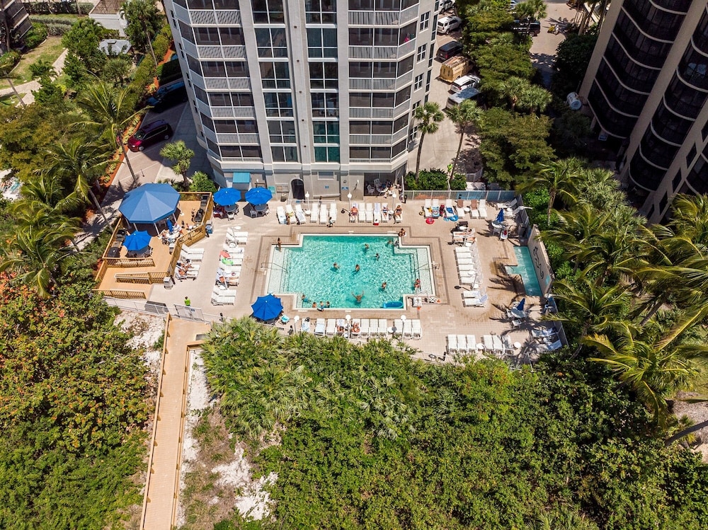Beautiful Gulf Front Condo With Amazing Views- Gullwing 1006 3 Bedroom Condo by RedAwning view 5