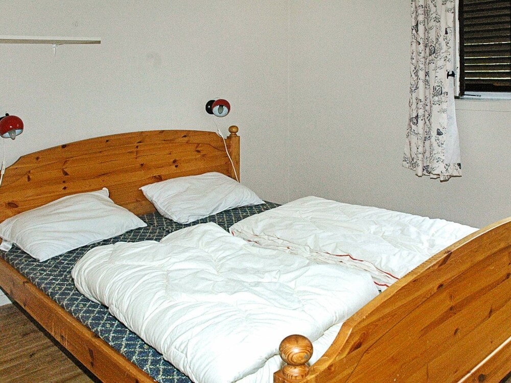 4 Person Holiday Home in Høyheimsvik view 2
