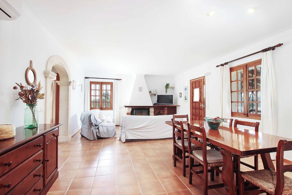 Villa L'embat