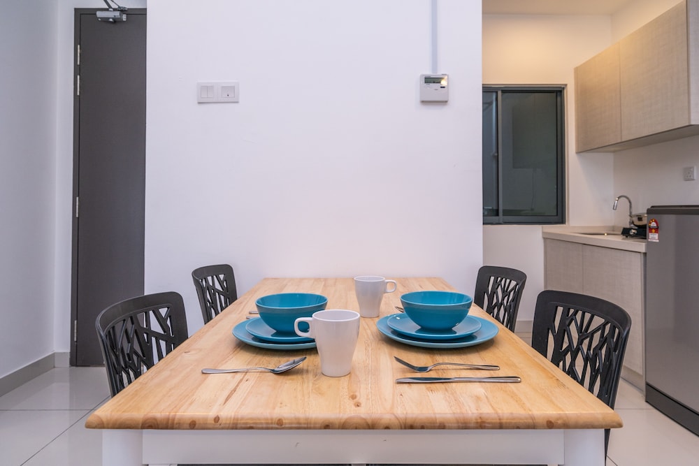 OYO Home 89596 Amazing 2br 3 Towers