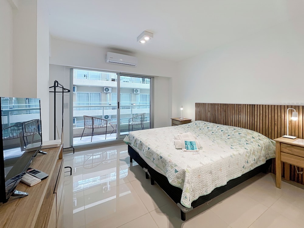 Ayres Suites Moreno