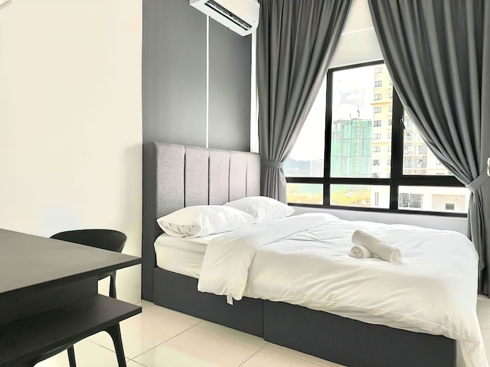 M Suite Menjalara Free Gym Pool