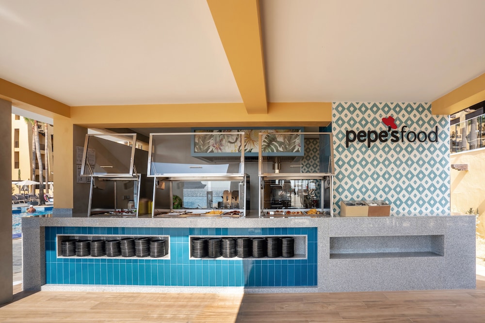 Los Cabos Vacations - Hotel Riu Santa Fe - All Inclusive - Property Image 73