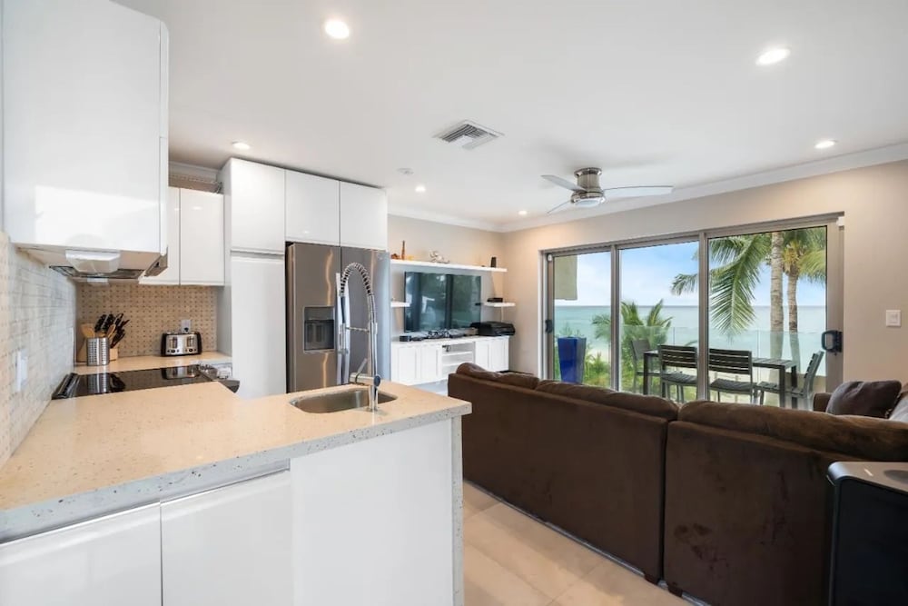 Trinity Villa in New Providence