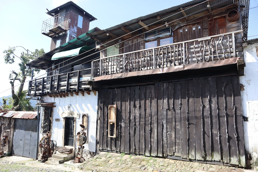 Balsa Café