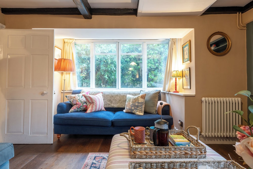 Beautiful 2BD Cottage in the Cotswolds