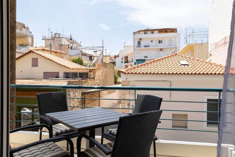 Kalamata City Nest Ypapanti Cozy Bright Getaway