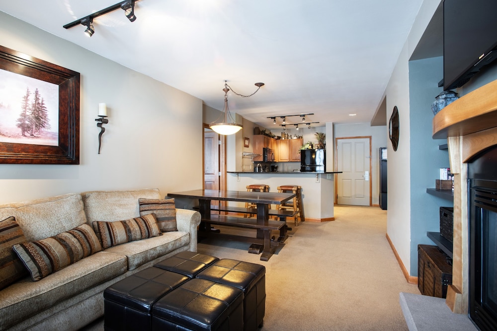 Two Bedroom Condos at Zephyr Mountain Lodge - Winter Park CO