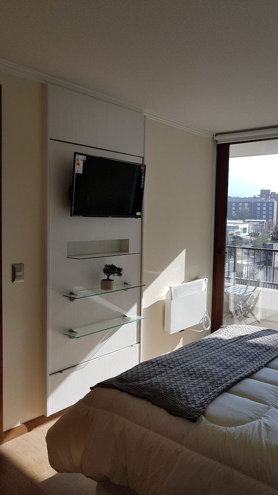 Alojarent Bachelor