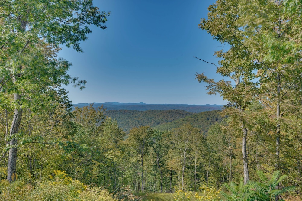 Unplug, Unwind & Explore: Remote Vermont Cabin