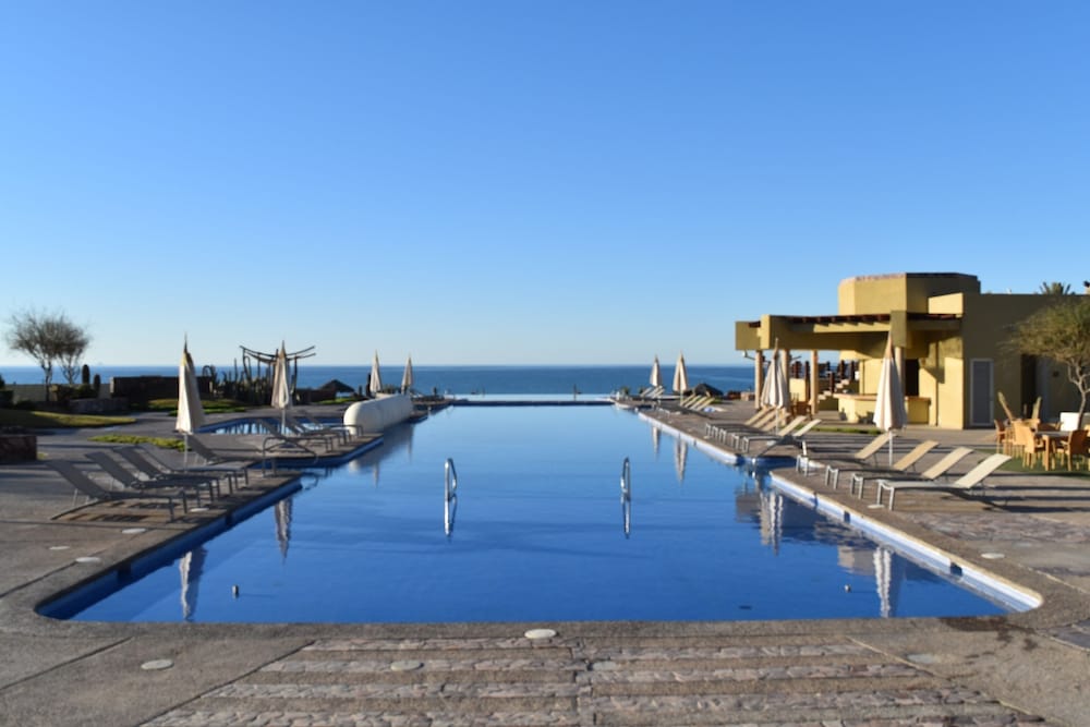 Encanto Living 0504 -2BR by Kivoya
