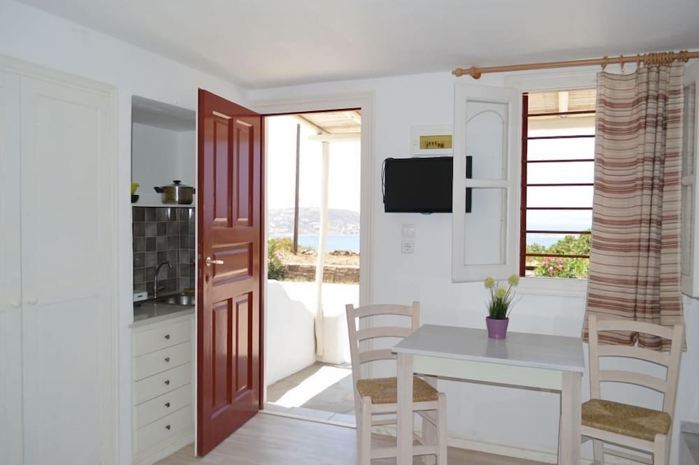 Maria-Katerina-Mykonos Apartments view 2