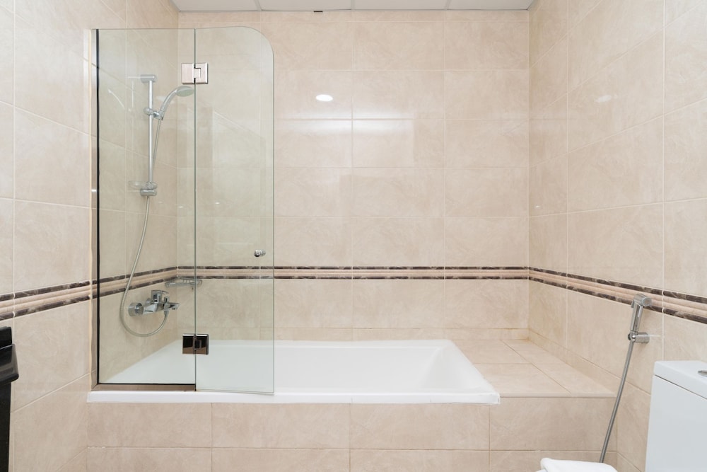 4BR Maid Penthouse w Pool and Jacuzzi