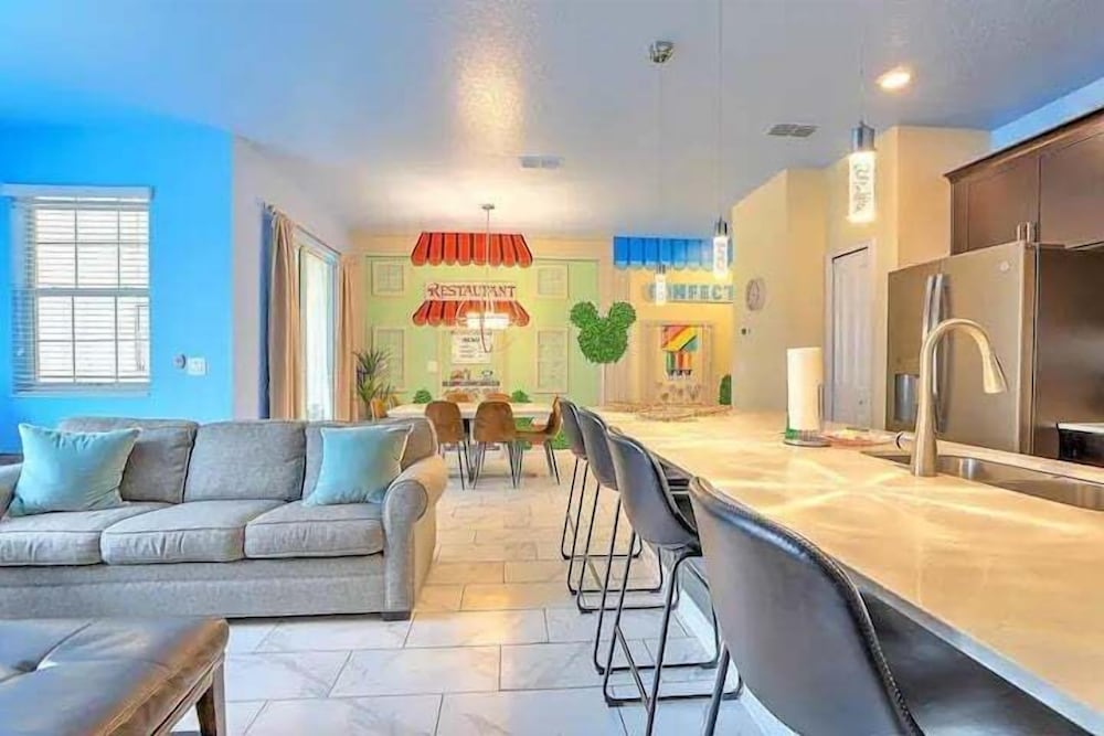 Let's Glo Now Adventure Cove Villa 4 Bedroom Townhouse