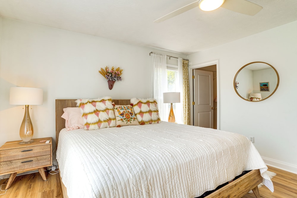Shenandoah Valley Riverside Retreat Near Wineries
