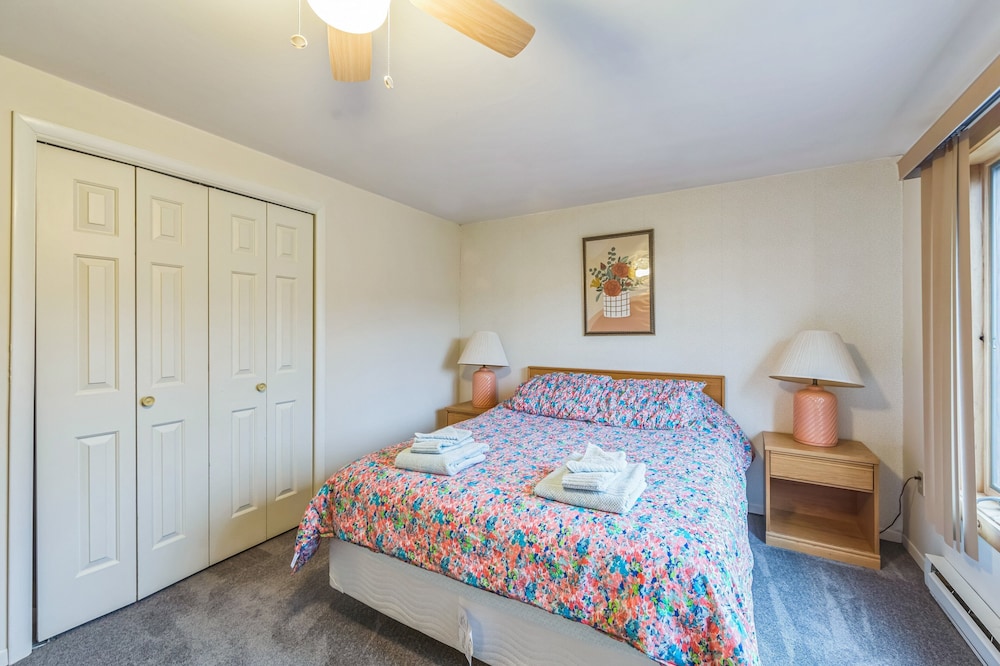 Powder Pass 11j - Cozy End Unit Retreat 3 Bedroom Townhouse by The Summit at Gore Mountain