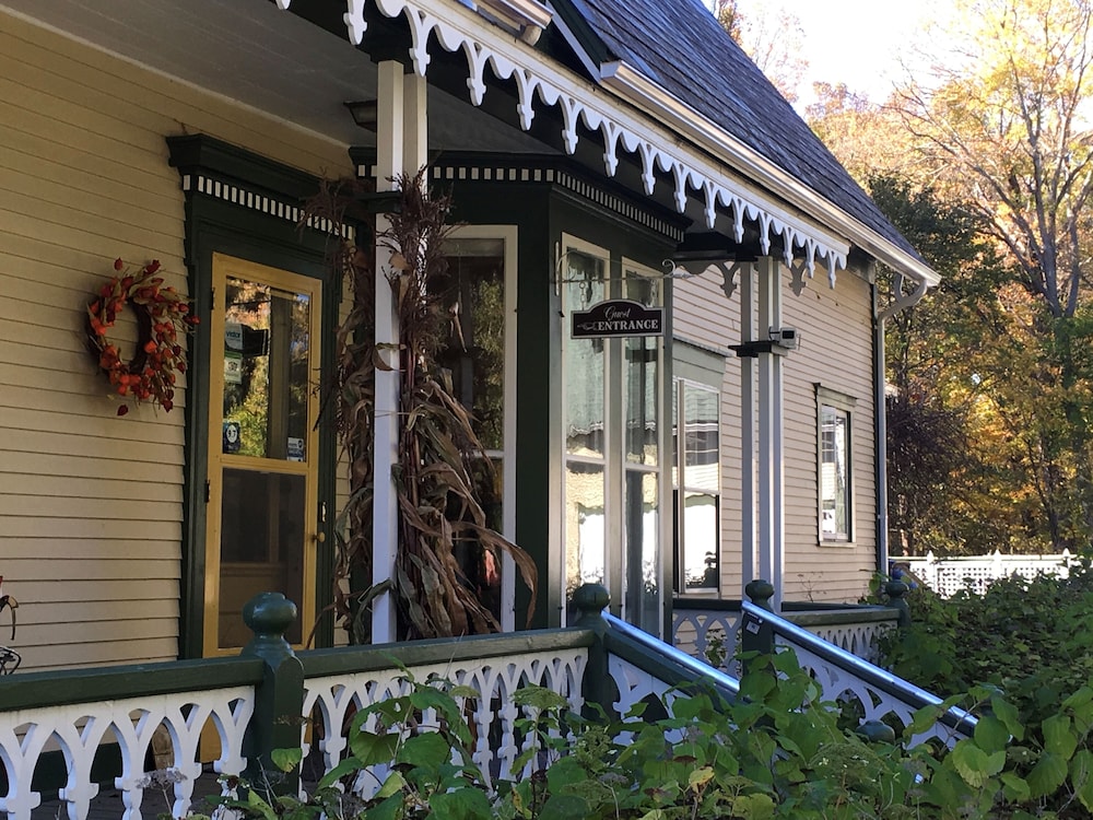 Dream House Country Inn