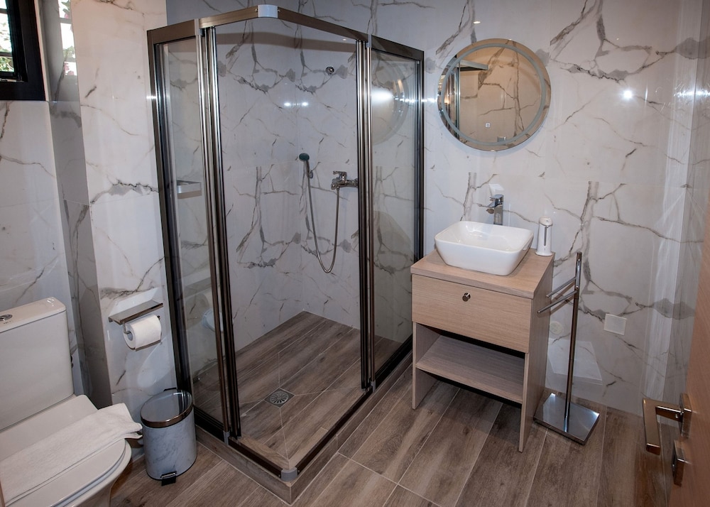 Sia s Retreat 1 in Nea Smirni