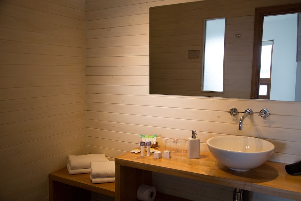 Weskar Patagonian Lodge