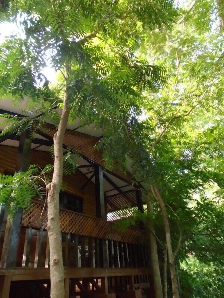 Hotel Cabinas La Playa