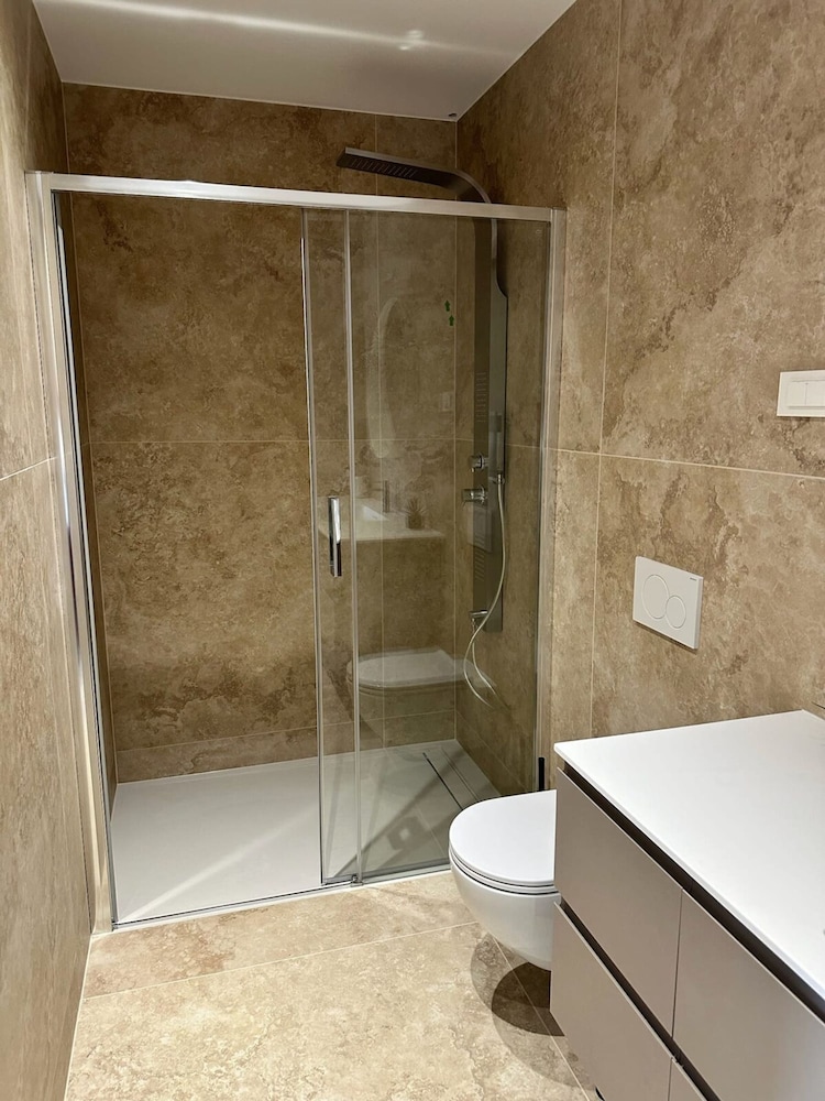 Garden Residence - Premium Alpine View Apartment