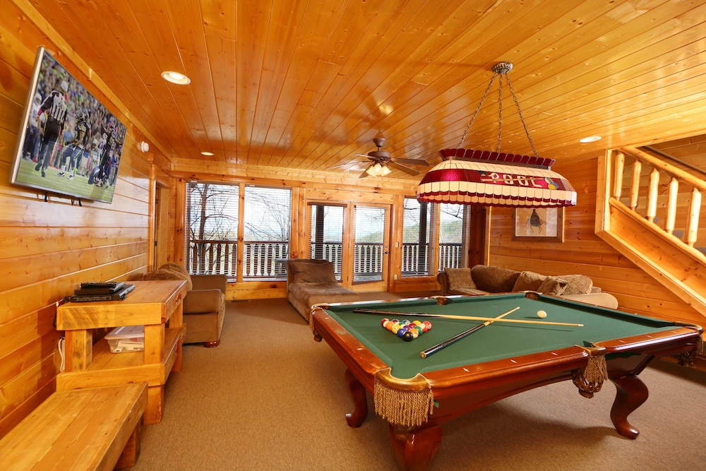 Rising Eagle Lodge by RedAwning