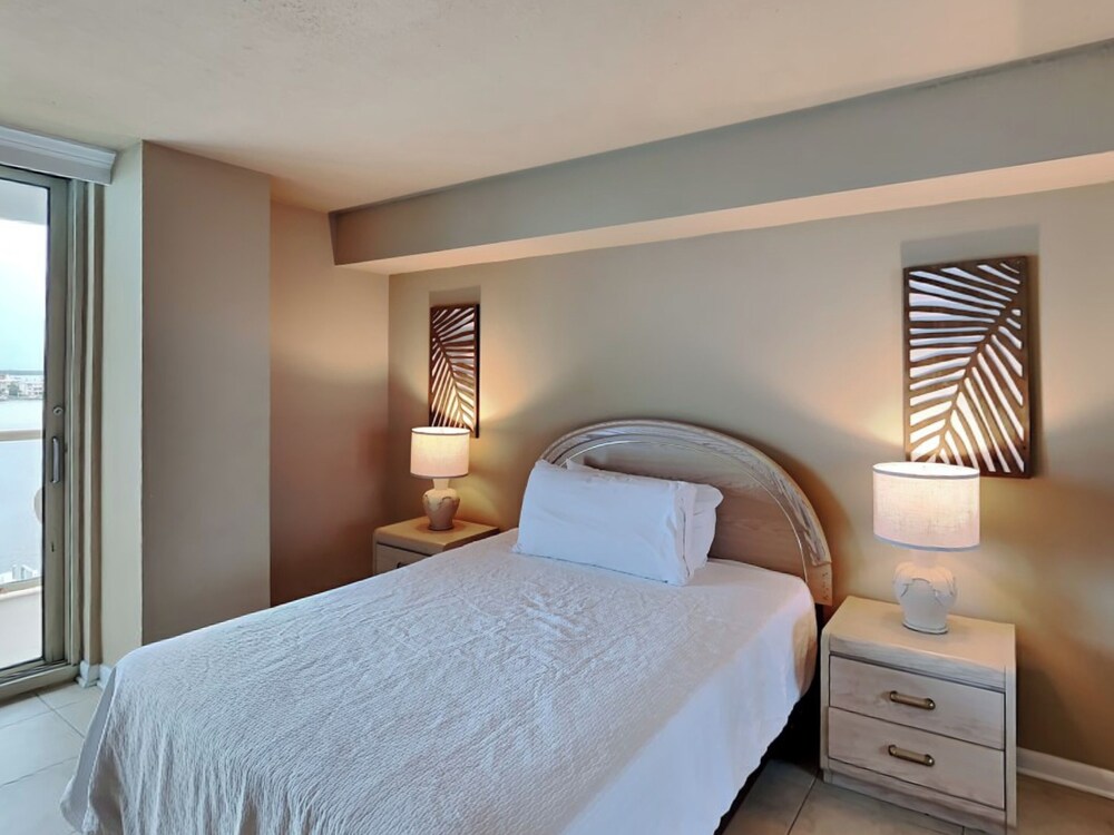 Sabine Yacht & Racquet #8D by Southern Vacation Rentals