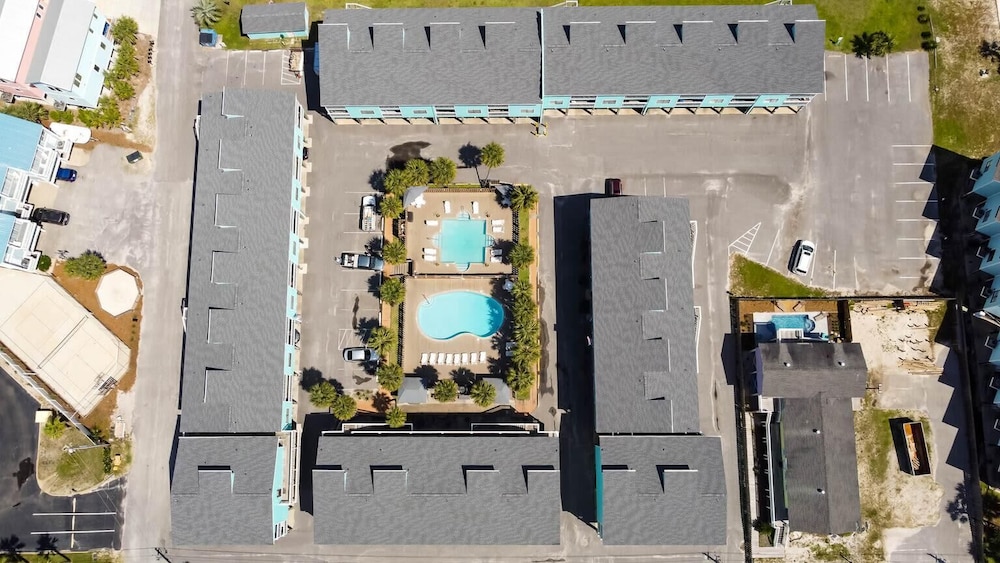 Lani Kai 103