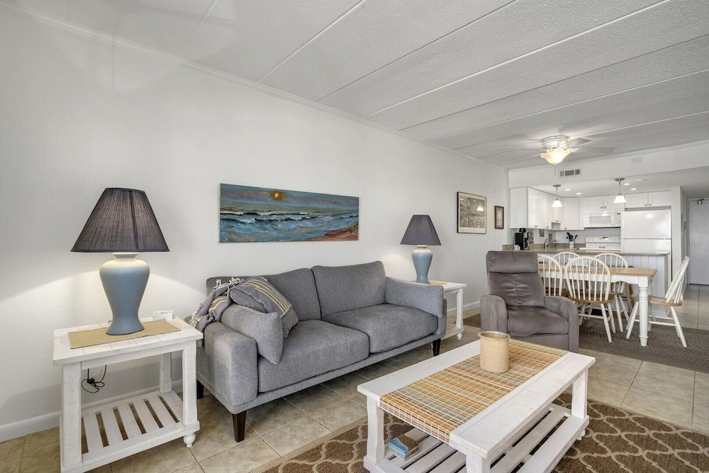Even Keel 502 2 Bedroom Condo