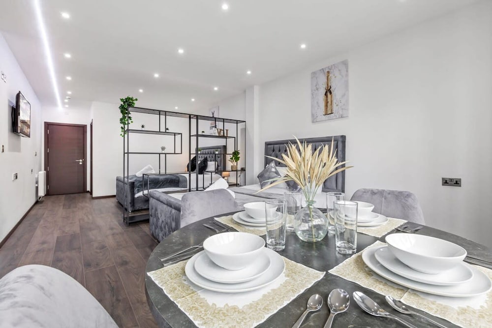 Serviced Studio Flat Near London Northern Line