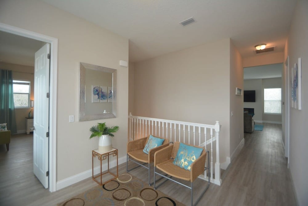 Beach Front 5 bed 4 Bath Luxury House Hot Tub Fenced Yard Pets Welcome